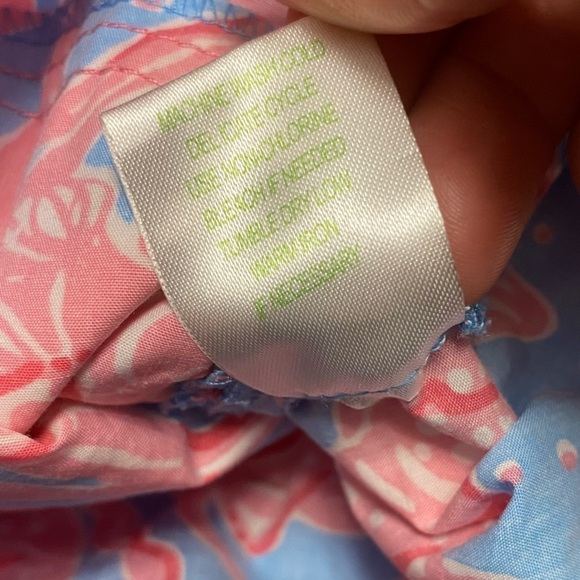 LILLY Pulitzer Girls Shorts Button Tab Blue Pink Crabs Lobsters Fish Ocean Sea - Picture 9 of 11